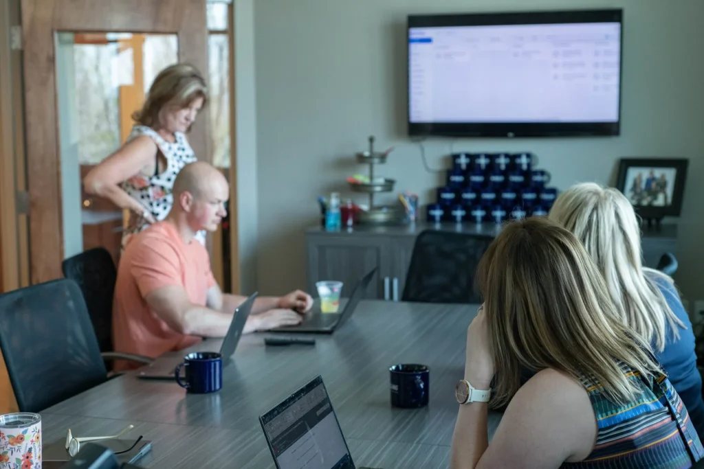 Navigating the Talent Gap: How Snelling Can Help Your Company Thrive